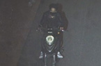 新手抢劫遭女夺刀弃械逃