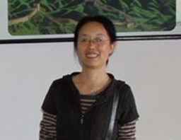 浙江省镇海中学高中老师曲瑾对我影响最深的老师是有好几位，因为影响是多方面的。比如对于以后的人生选择的话，对我影响最深的老师是我一年级的班主任...