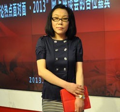 天津师范大学老年心理研究所教授张晓华我觉得一生中最难忘的老师应该是一种经历，它并不是具体的一个人，在这种经历中，你所遇到的每一个人和每一件事都是你最好的老师。