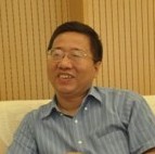 中央编译局世界发展战略研究部主任何增科我印象深刻的老师是我的导师赵宝煦老师，赵宝煦教授曾任北京大学国际政治系主任，亚非研究所所长，北京大学校务委员会委员，校学术委员会委员。