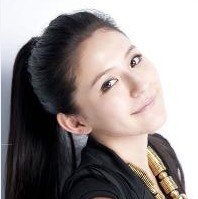 内地新生代女演员热依扎有很多影响到我的人，帮助我在自己的人生路上走的坚定。他们有这世间难得的人格品质，是我敬佩的长者。