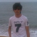 河北经贸大学学生杨靖伟最难忘小学班主任李威，他教导我们，无论成败要摆正态度，坚定信念！老师，这么多年不见，不知过得可好？孩子都小学毕业了吧？真想去看看您！