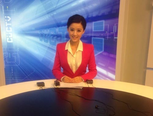 央视体育新主播甜美清新网友大赞 还是在校生