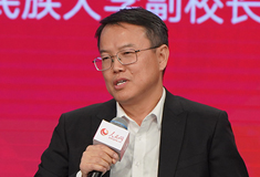 中央民族大学副校长石亚洲