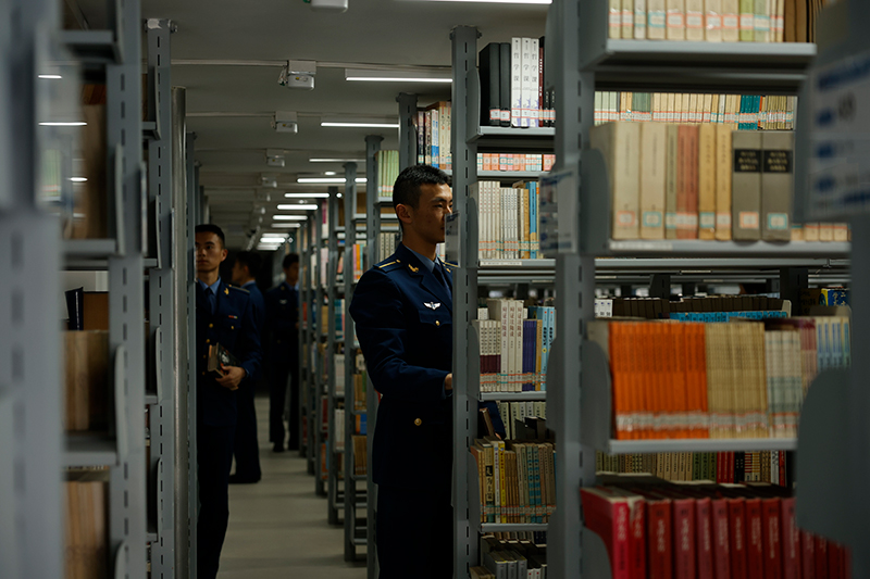 空軍工程大學信息與導航學院舉辦第十二屆校園讀書月活動。學校供圖