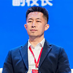     李大庆    中国民航大学副校长在民航业创新转型的关键期，学校通过系统性改革打破体制机制壁垒，推进目标、组织、资源的深度“融合”，为国家战略需求与民航产业升级提供核心支撑。