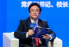 广西医科大学党委副书记、校长曾志羽