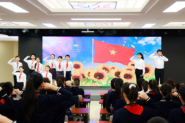 北京市東城區燈市口小學開學典禮現場。學校供圖
