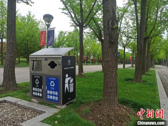 �Ϻ���У��벢�����������ࡰ��ʱ�С���ɡ���ϰ�ߡ�